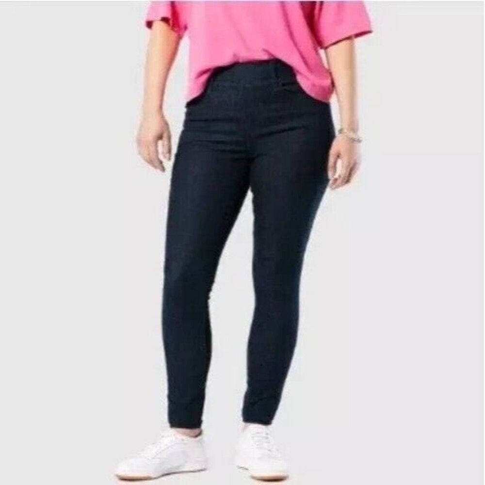 Levi's Women's Pull-On High-Rise Super Skinny Jeans from DENIZEN (18/W34) - NEW